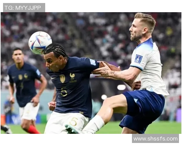 英格兰足球传奇人物日常生活瞬间大公开 展现球场外的真实一面